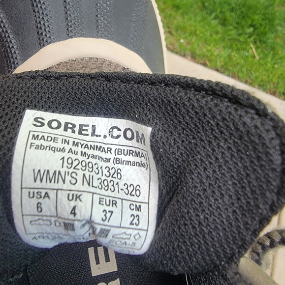 Sorel Out N About Buffalo Plaid Short Rainboots Size US 6 - Picture 6 of 6